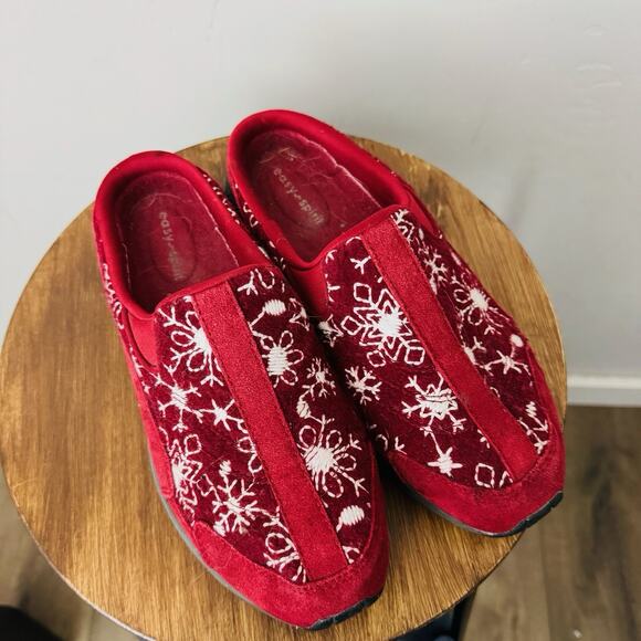 Easy Spirit Traveltime 339 Red And White Snowflake Slip On Shoes Women’s Size 8 - Picture 8 of 10